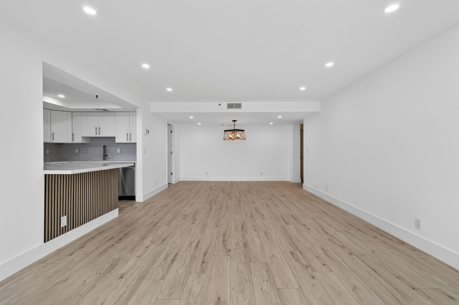 1748 Jupiter Cove Drive 319 photo 10