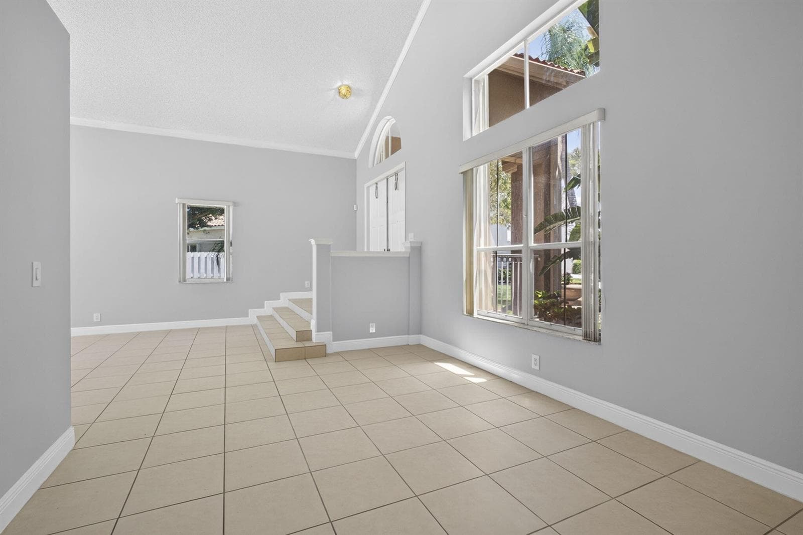 6263 Shadow Tree Lane photo 7