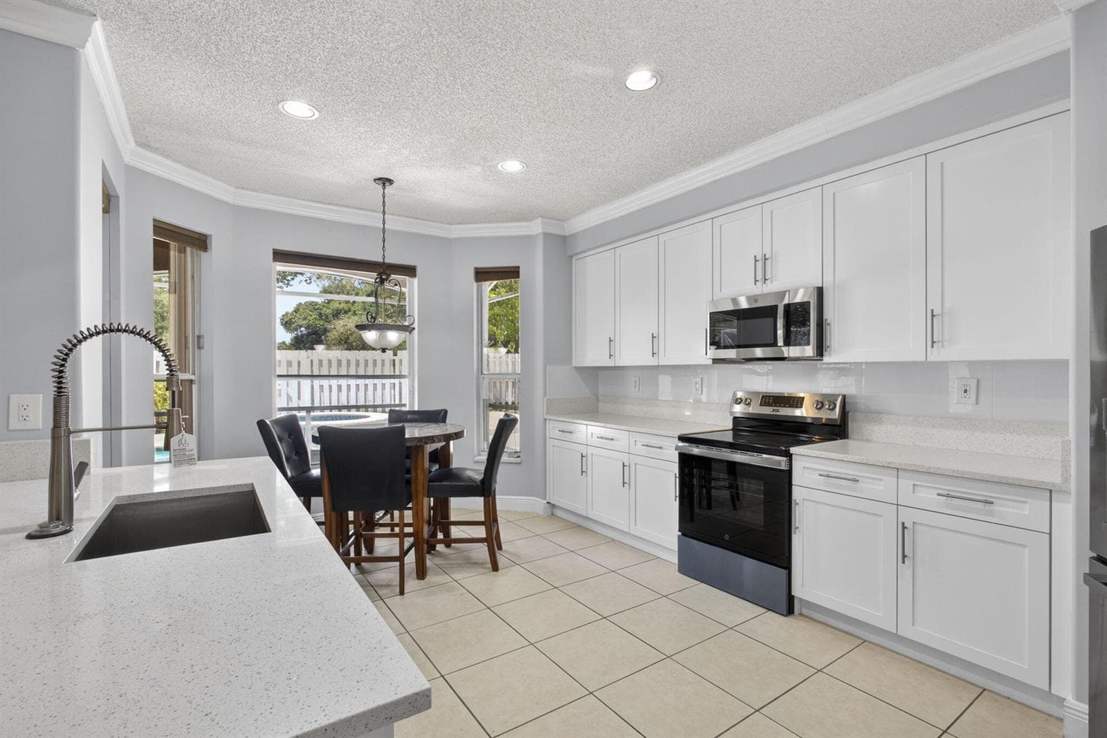 6263 Shadow Tree Lane photo 10