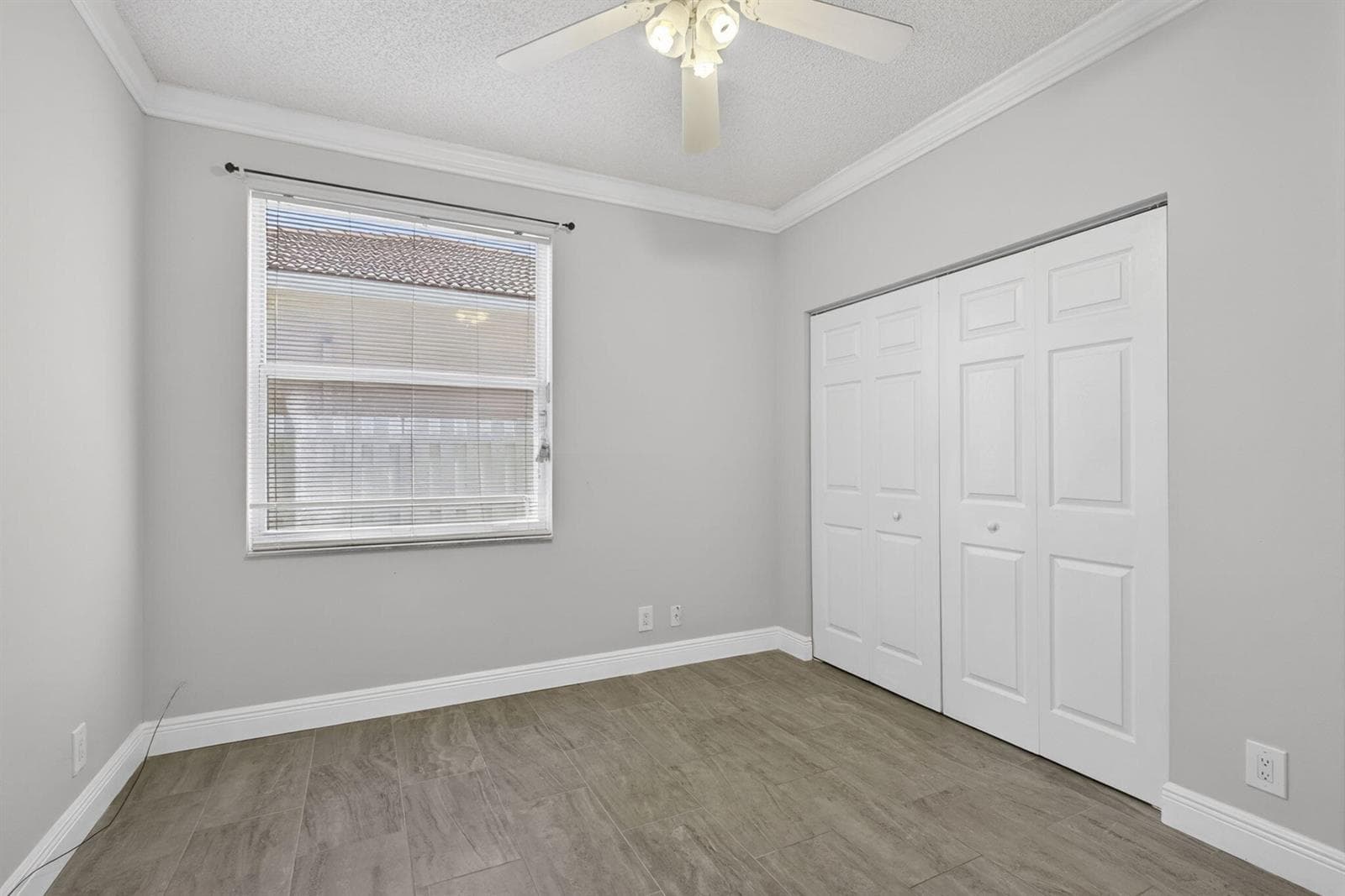 6263 Shadow Tree Lane photo 15