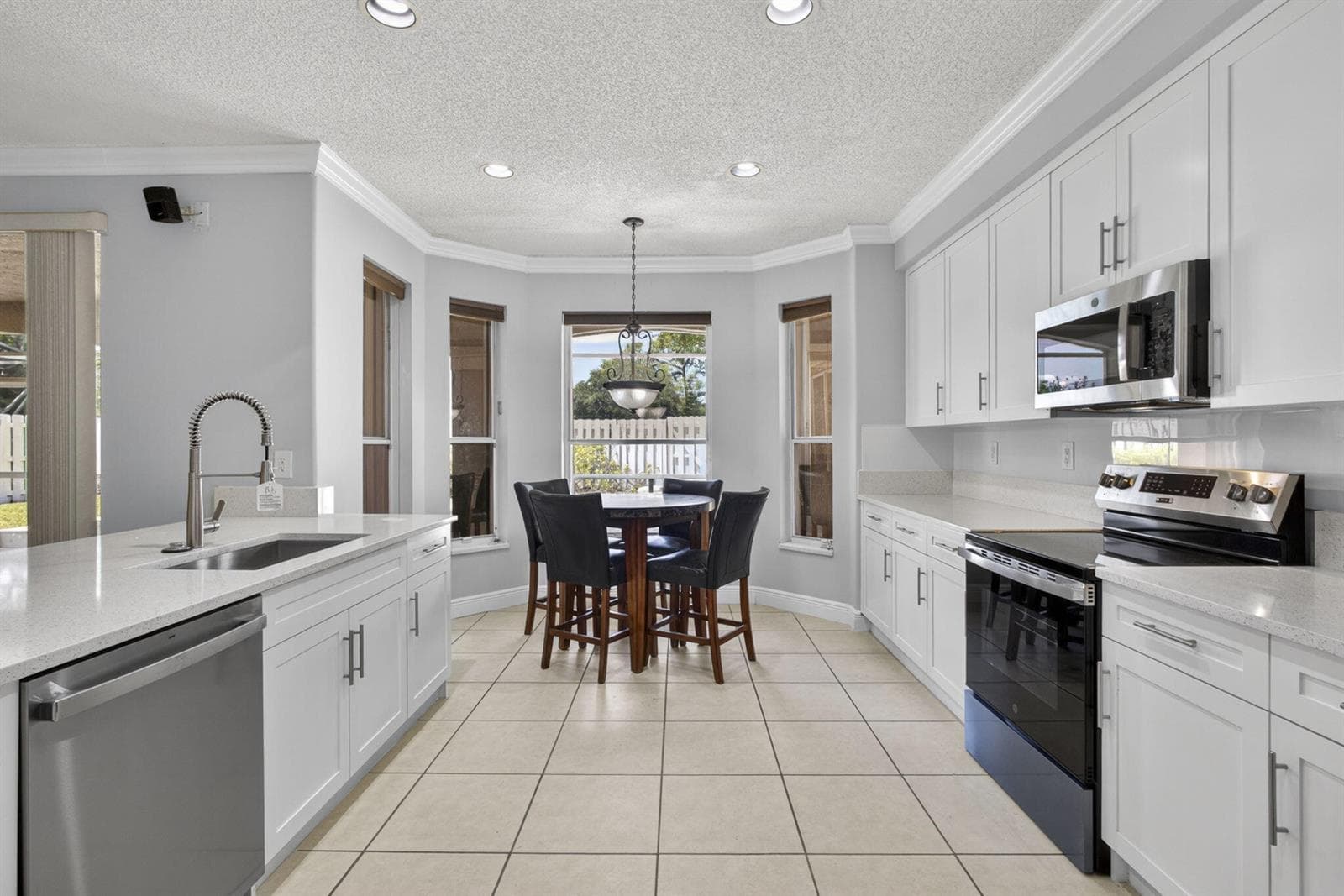 6263 Shadow Tree Lane photo 11