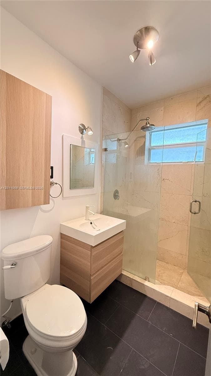 8600 Byron Ave 8600-8 photo 13