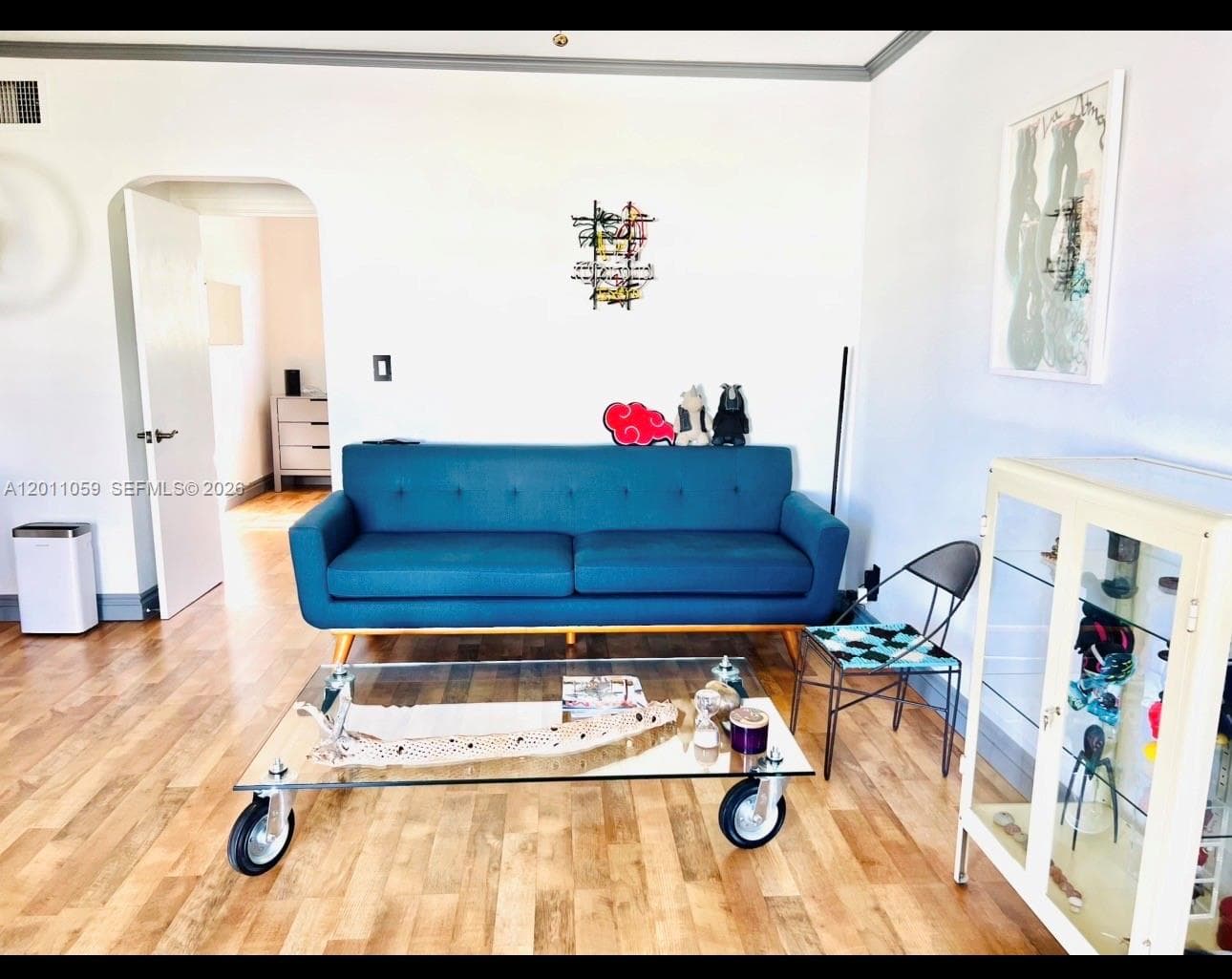 8600 Byron Ave 8600-8 photo 3