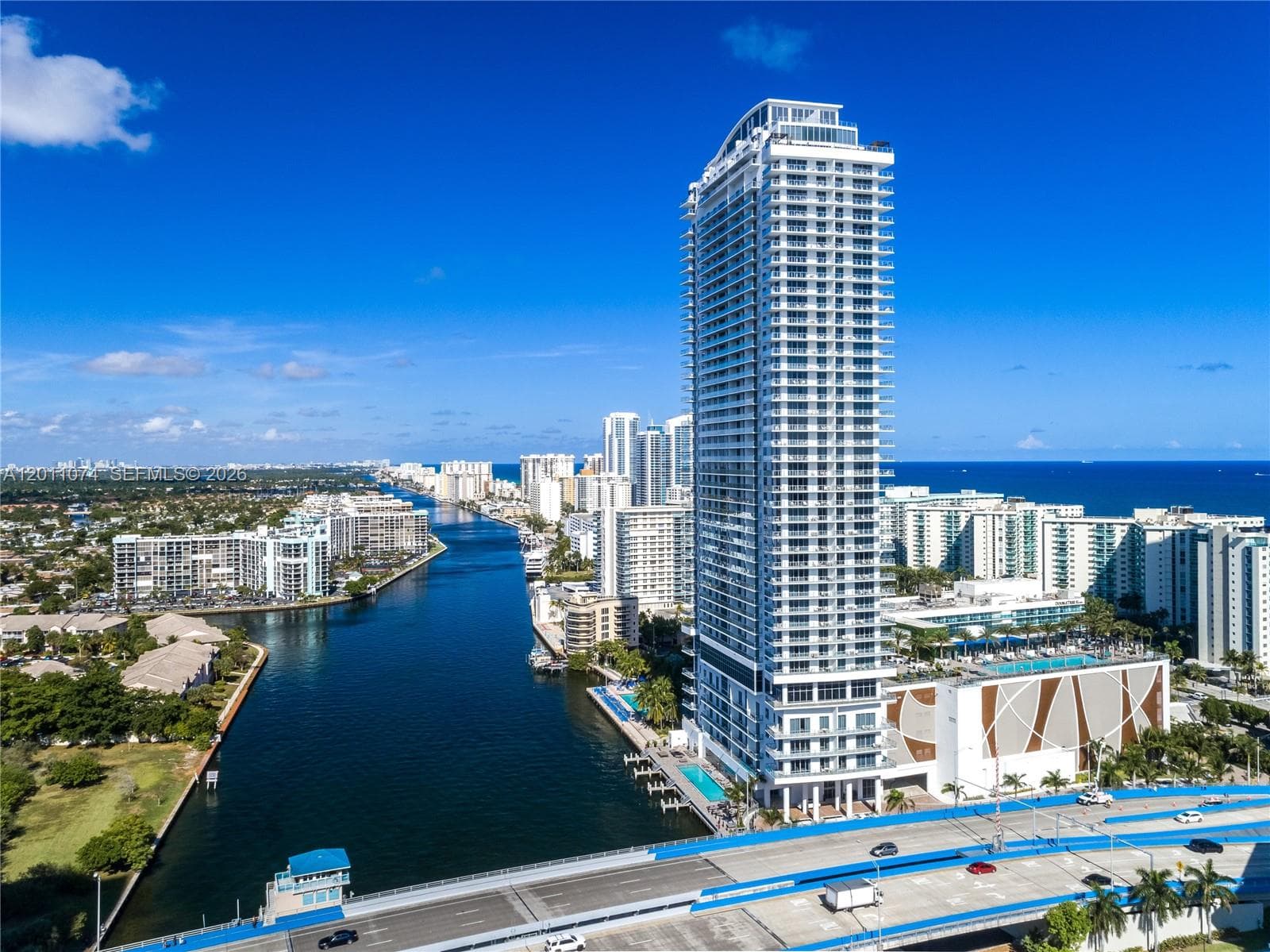 4010 S Ocean Dr R1808 photo 8