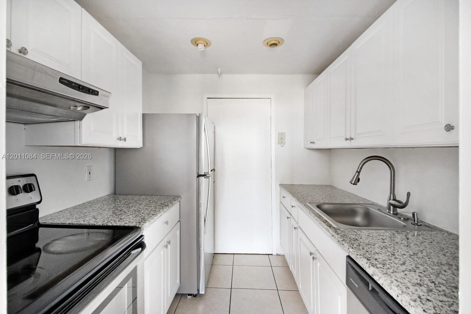 2350 135th St 1111 photo 17