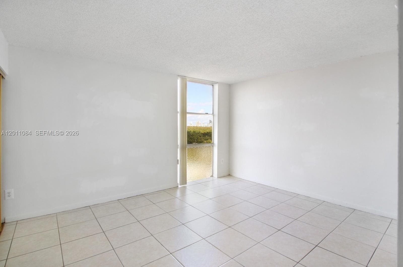 2350 135th St 1111 photo 15
