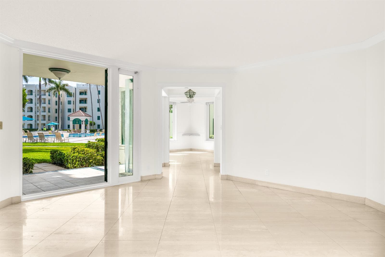 100 SE 5th Avenue 107 photo 7