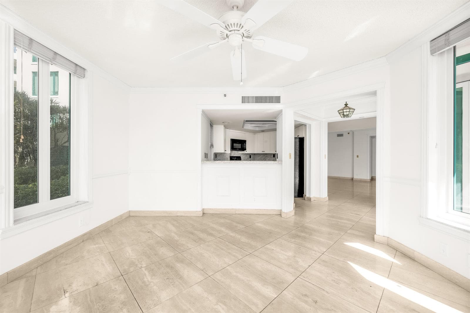 100 SE 5th Avenue 107 photo 11