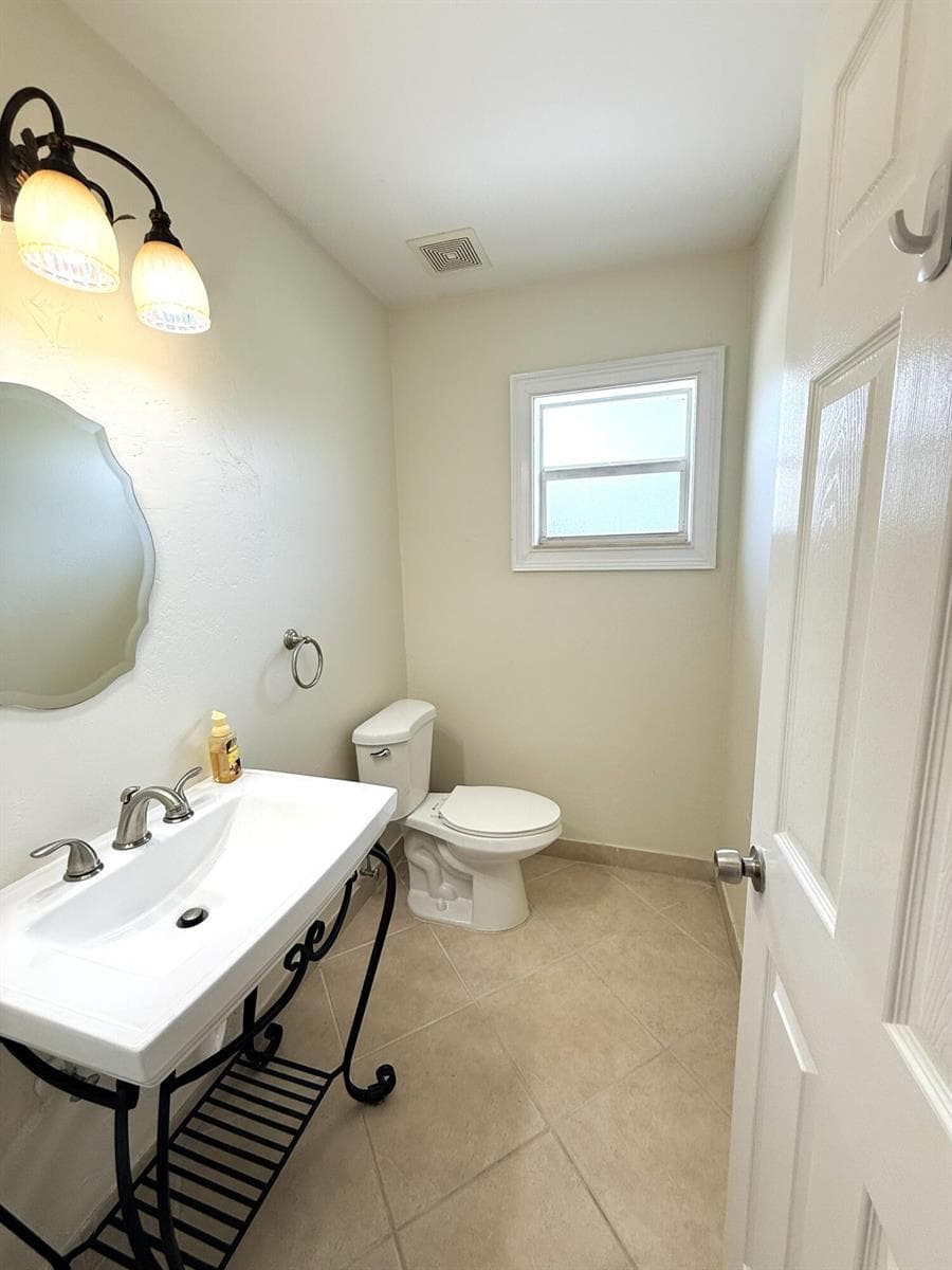 735 Hummingbird Way 204 photo 7