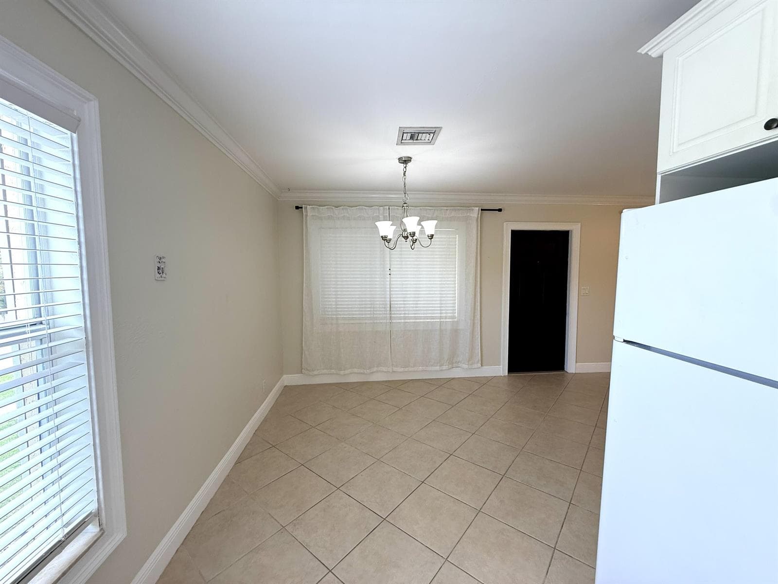 735 Hummingbird Way 204 photo 5