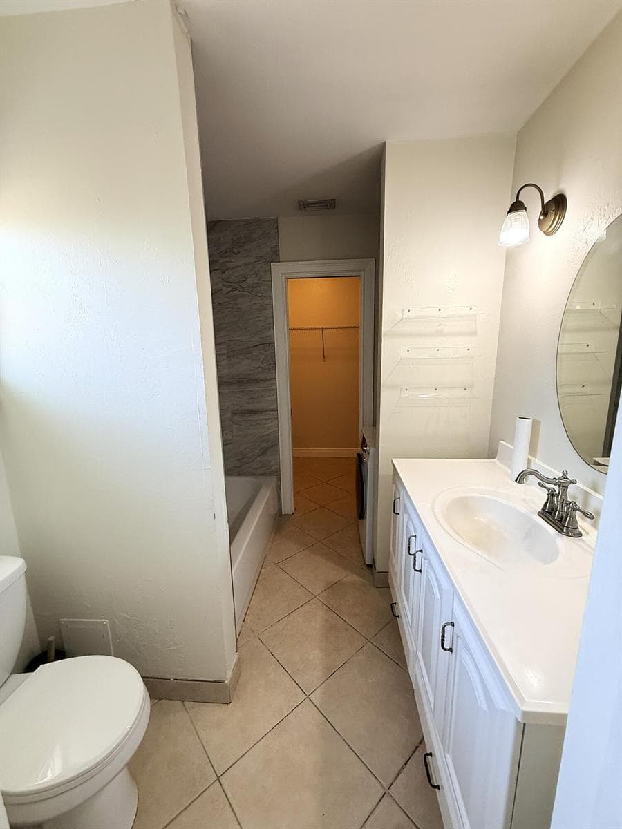 735 Hummingbird Way 204 photo 10