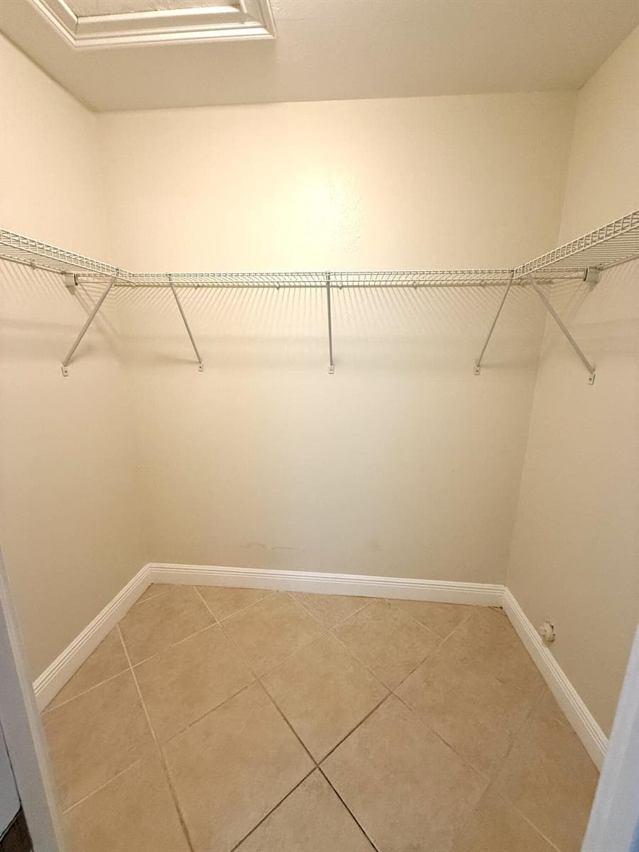 735 Hummingbird Way 204 photo 11
