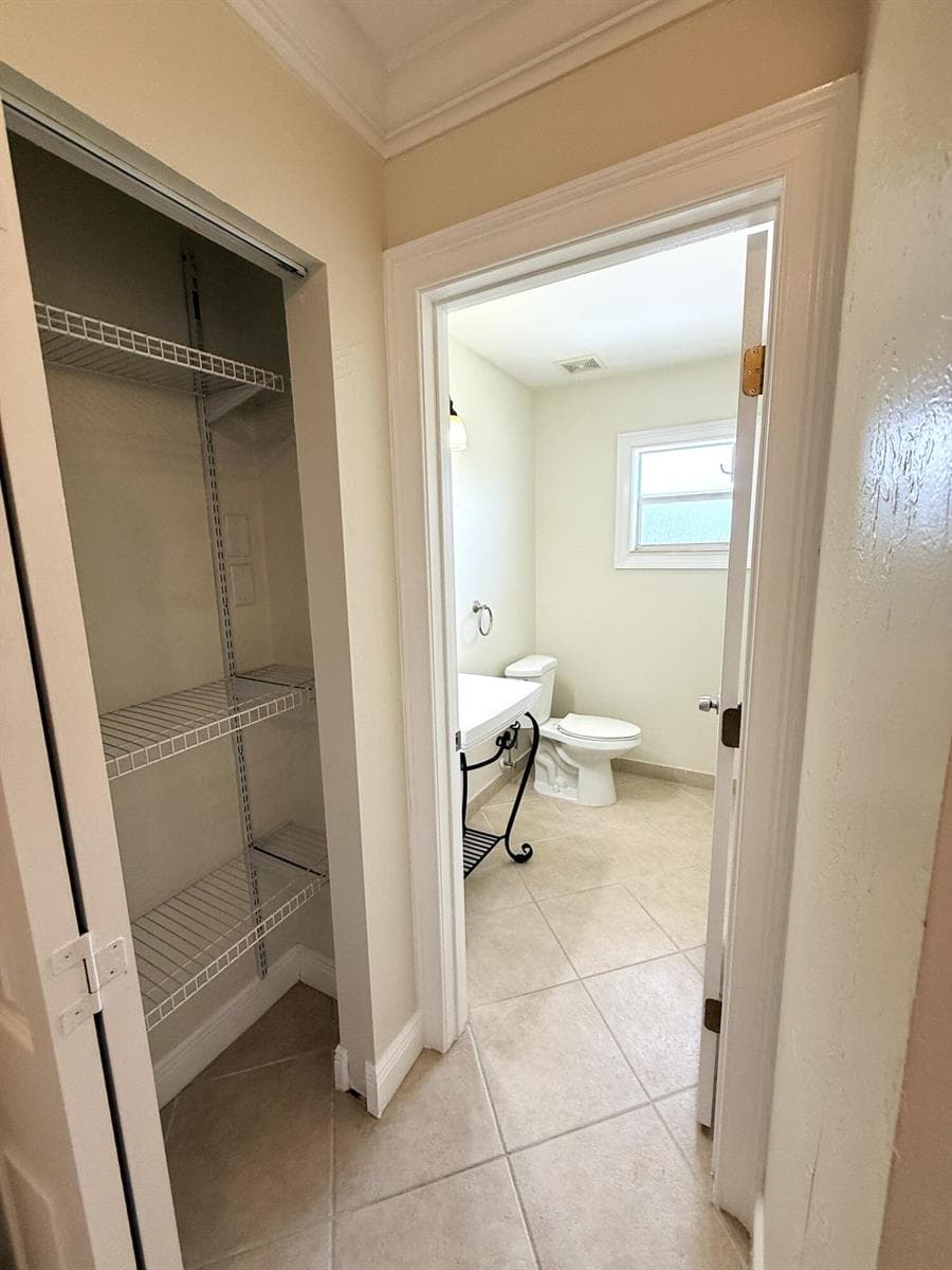 735 Hummingbird Way 204 photo 8