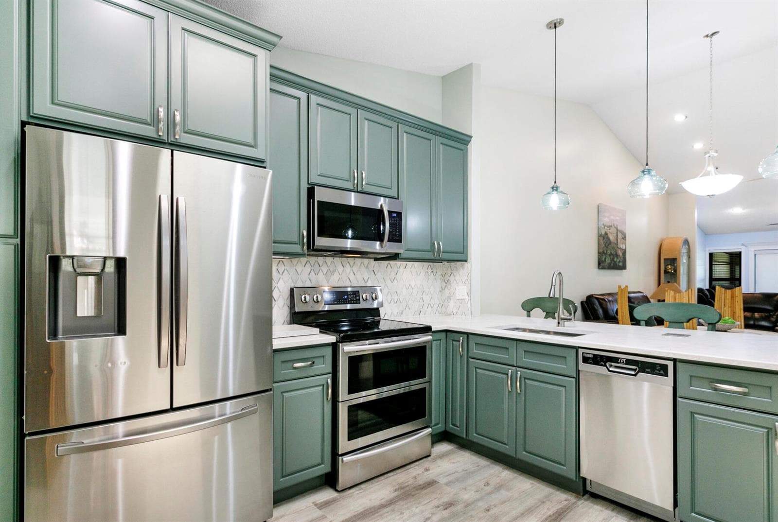 10711 Palm Leaf Drive B photo 4