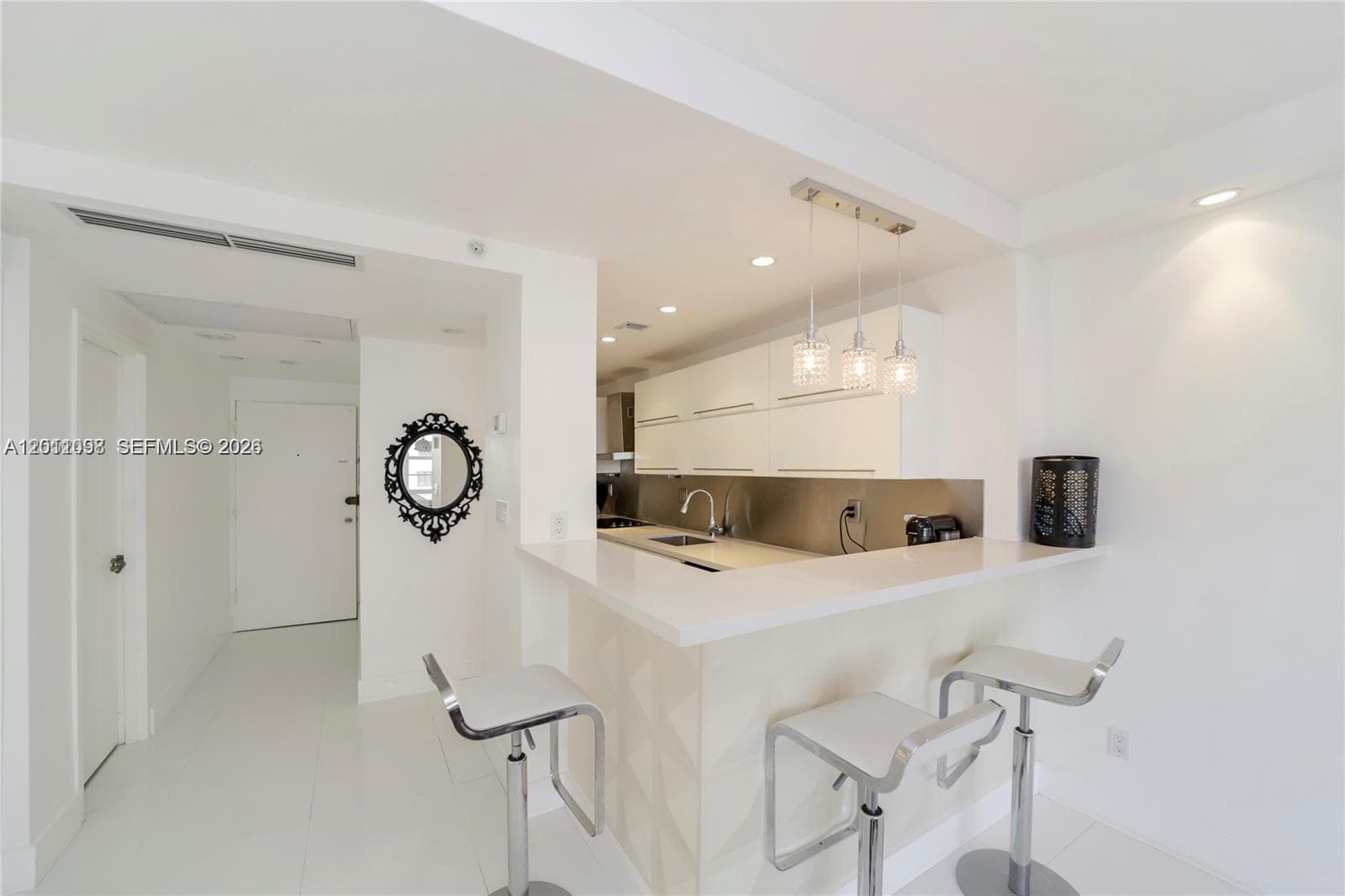 100 Lincoln Rd 605 photo 8