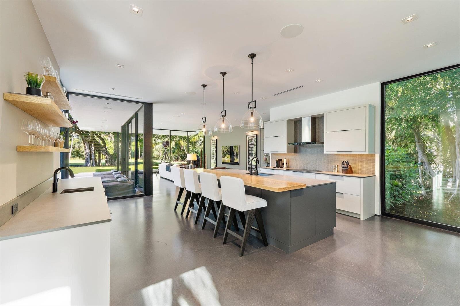 12 N Beach Road photo 12
