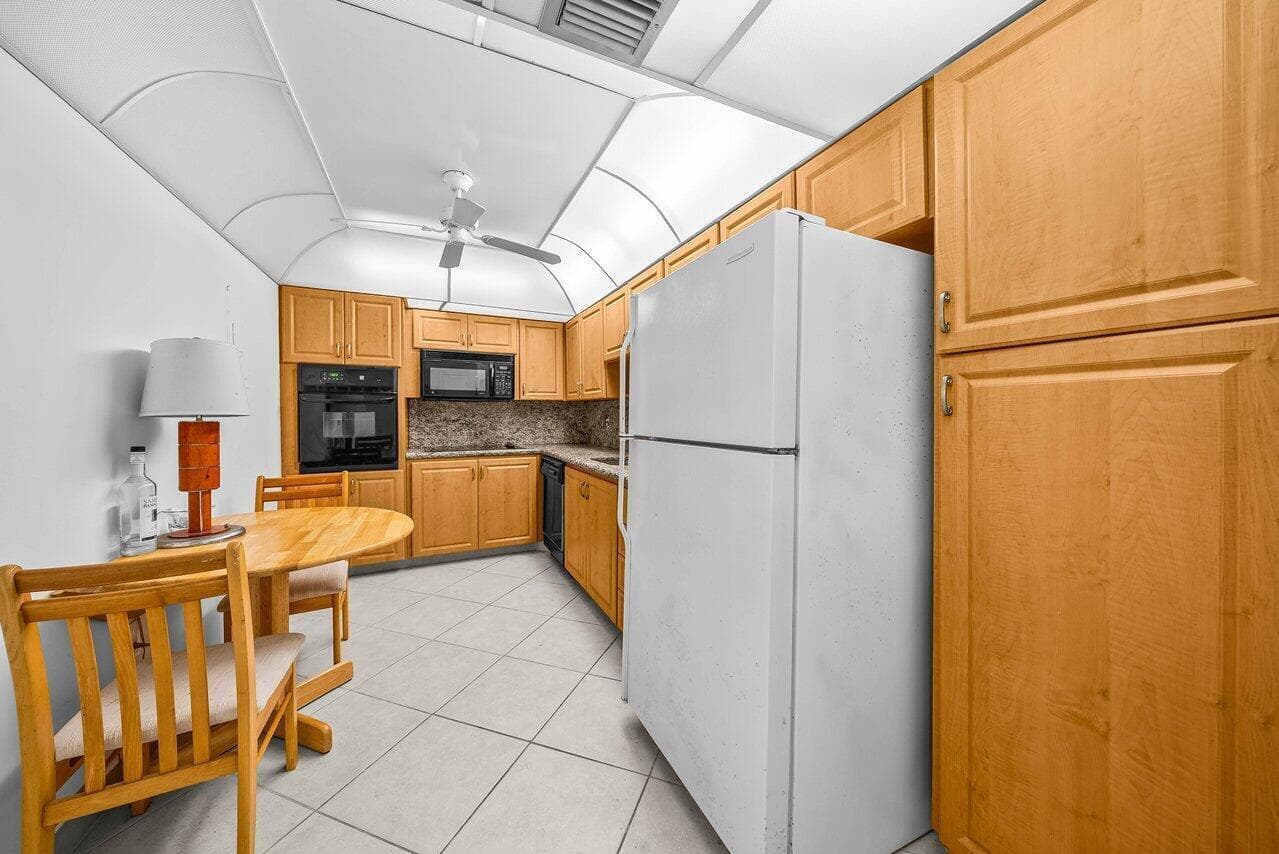3460 S Ocean Boulevard 6150 photo 9