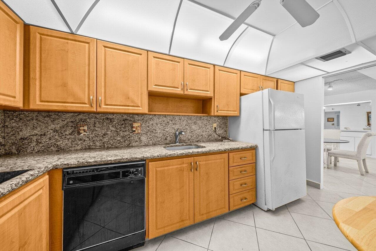 3460 S Ocean Boulevard 6150 photo 11