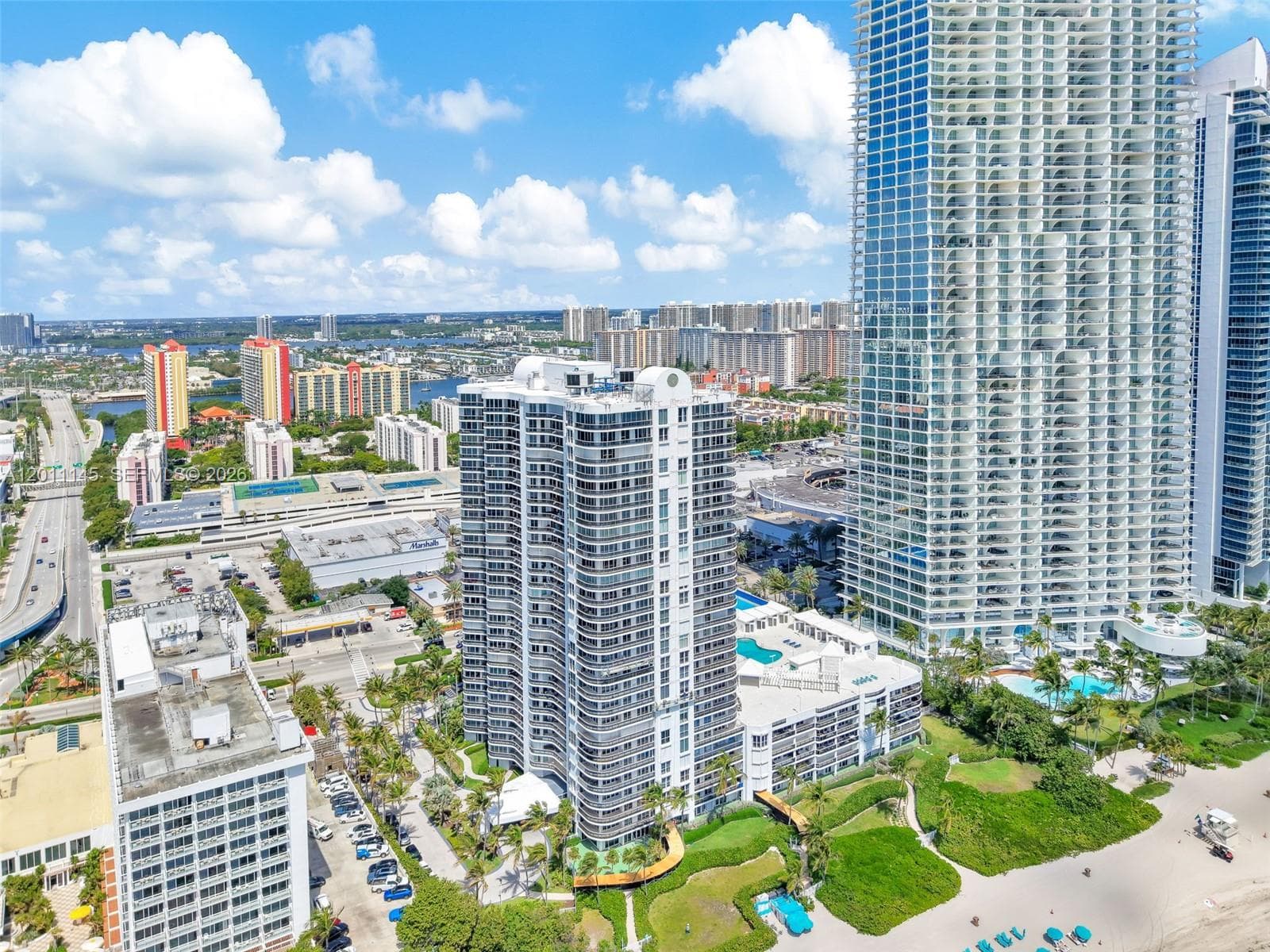 16711 Collins Ave 1804 photo 6