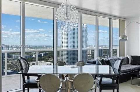 1830 Ocean Dr 3308 photo 5