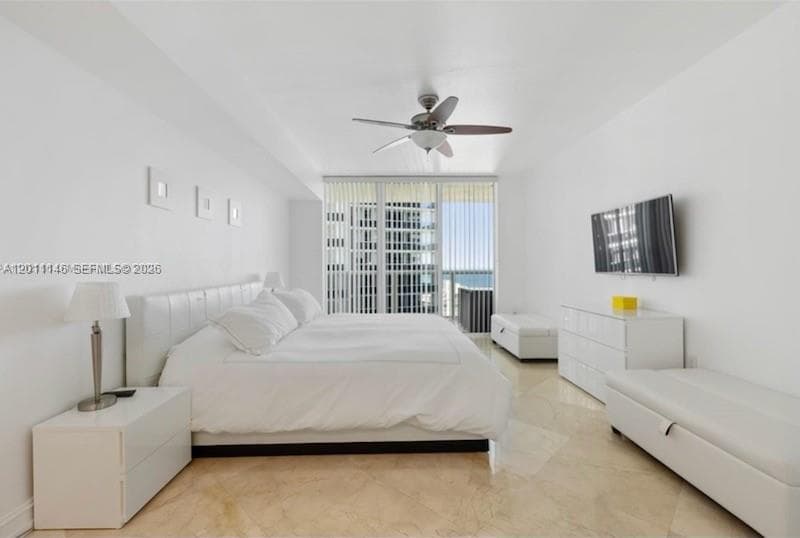 1830 Ocean Dr 3308 photo 9