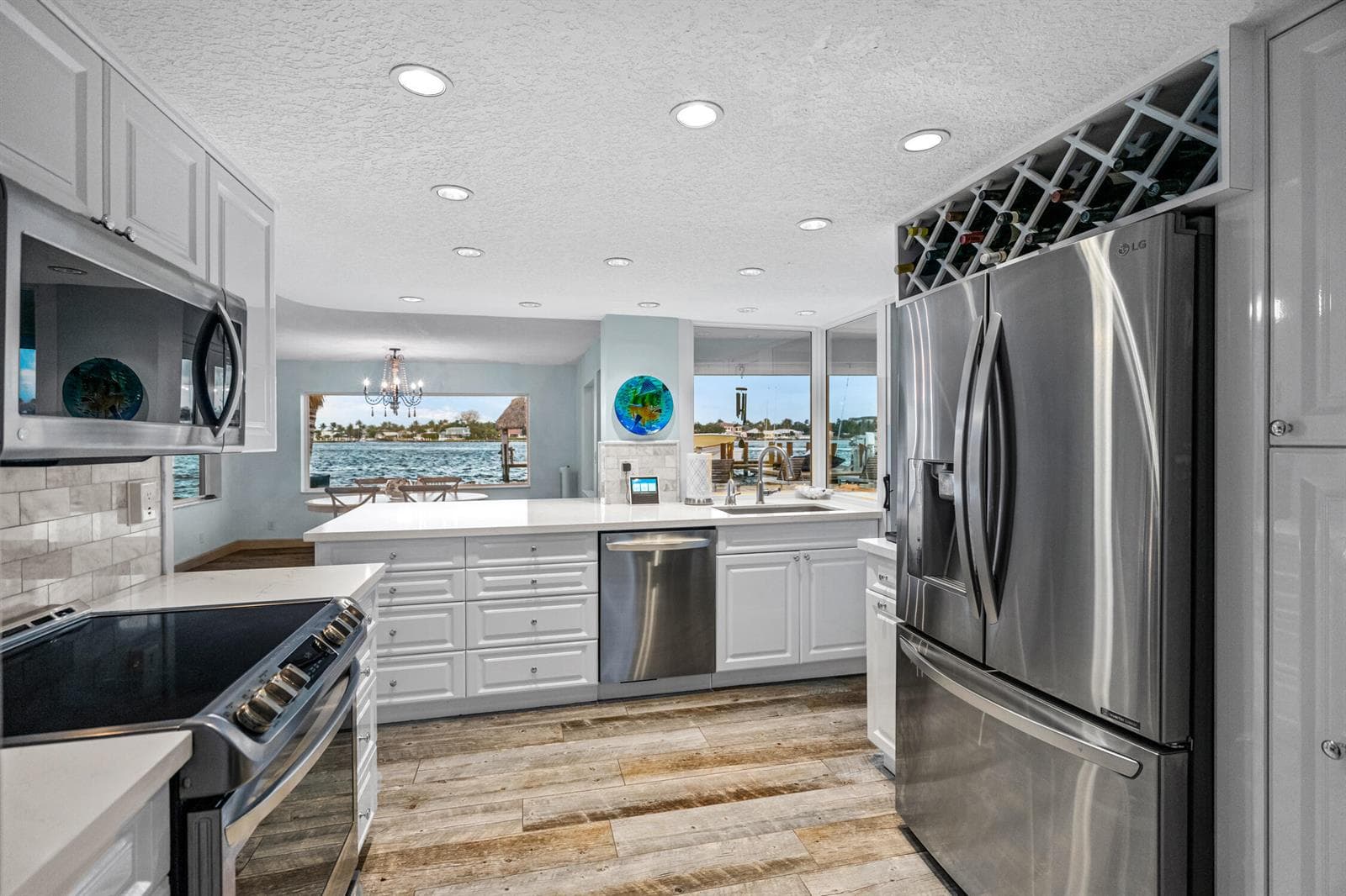 844 East Drive photo 8