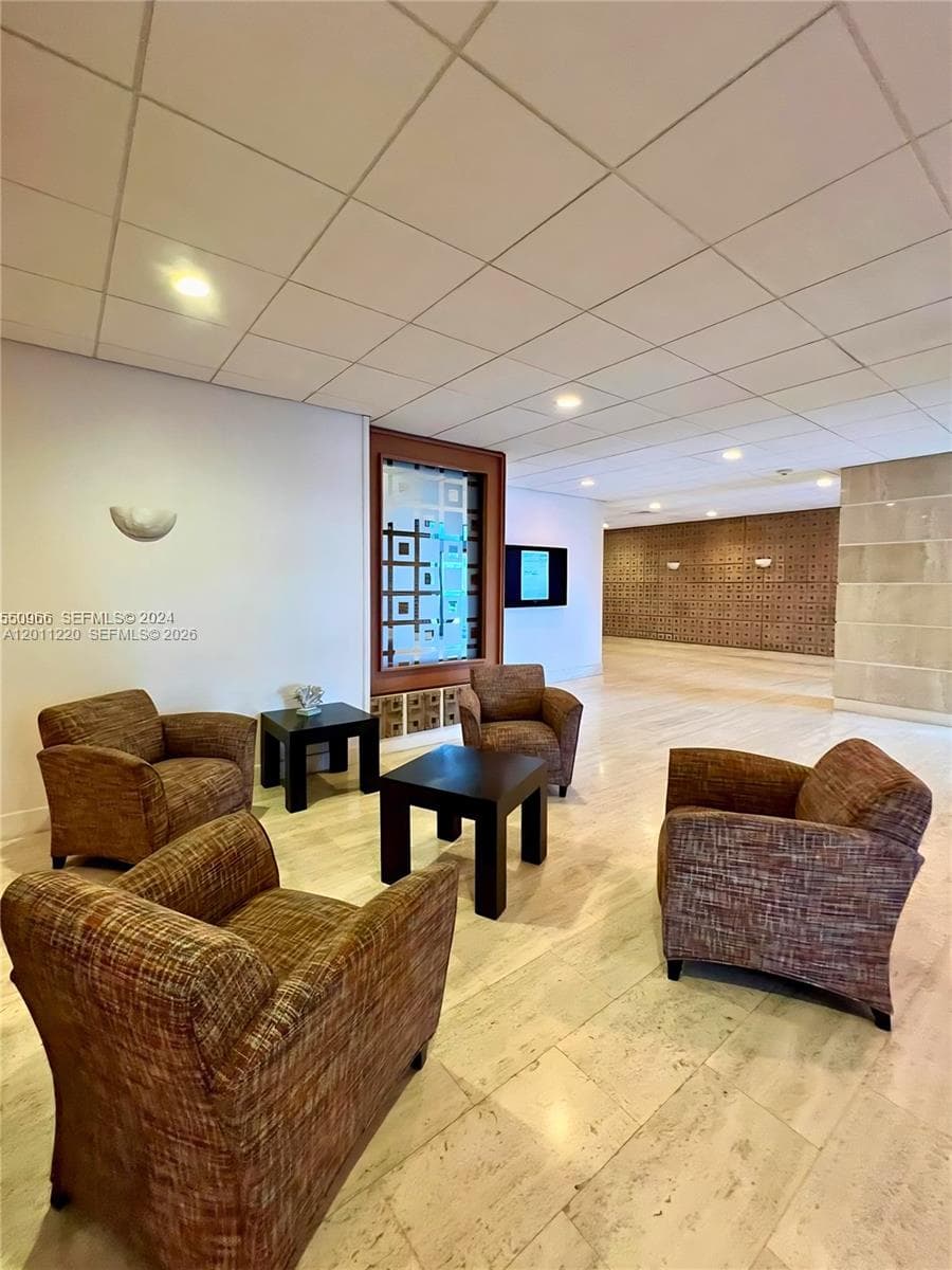 2899 Collins Ave 905 photo 19