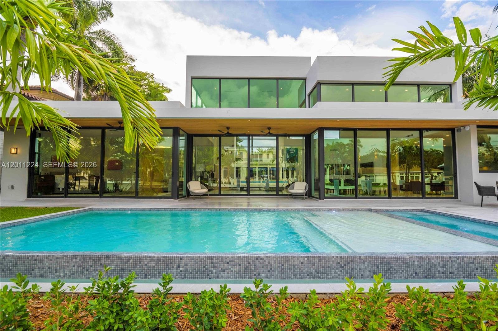 401 Royal Plaza Dr na photo 6