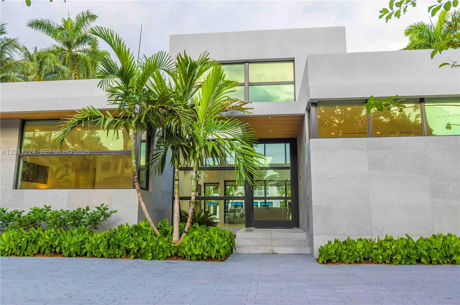 401 Royal Plaza Dr na photo 12