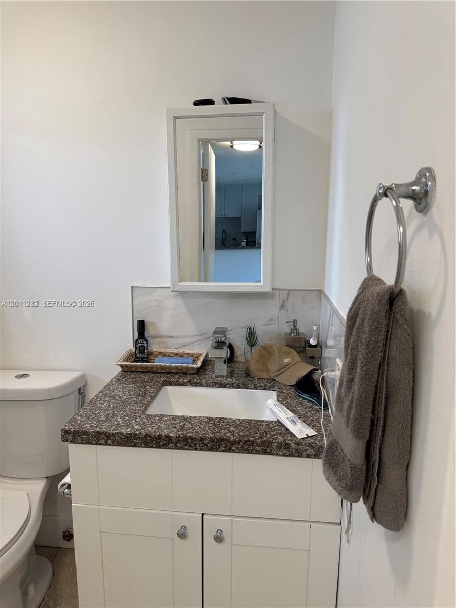 399 72nd Ave 209 photo 17