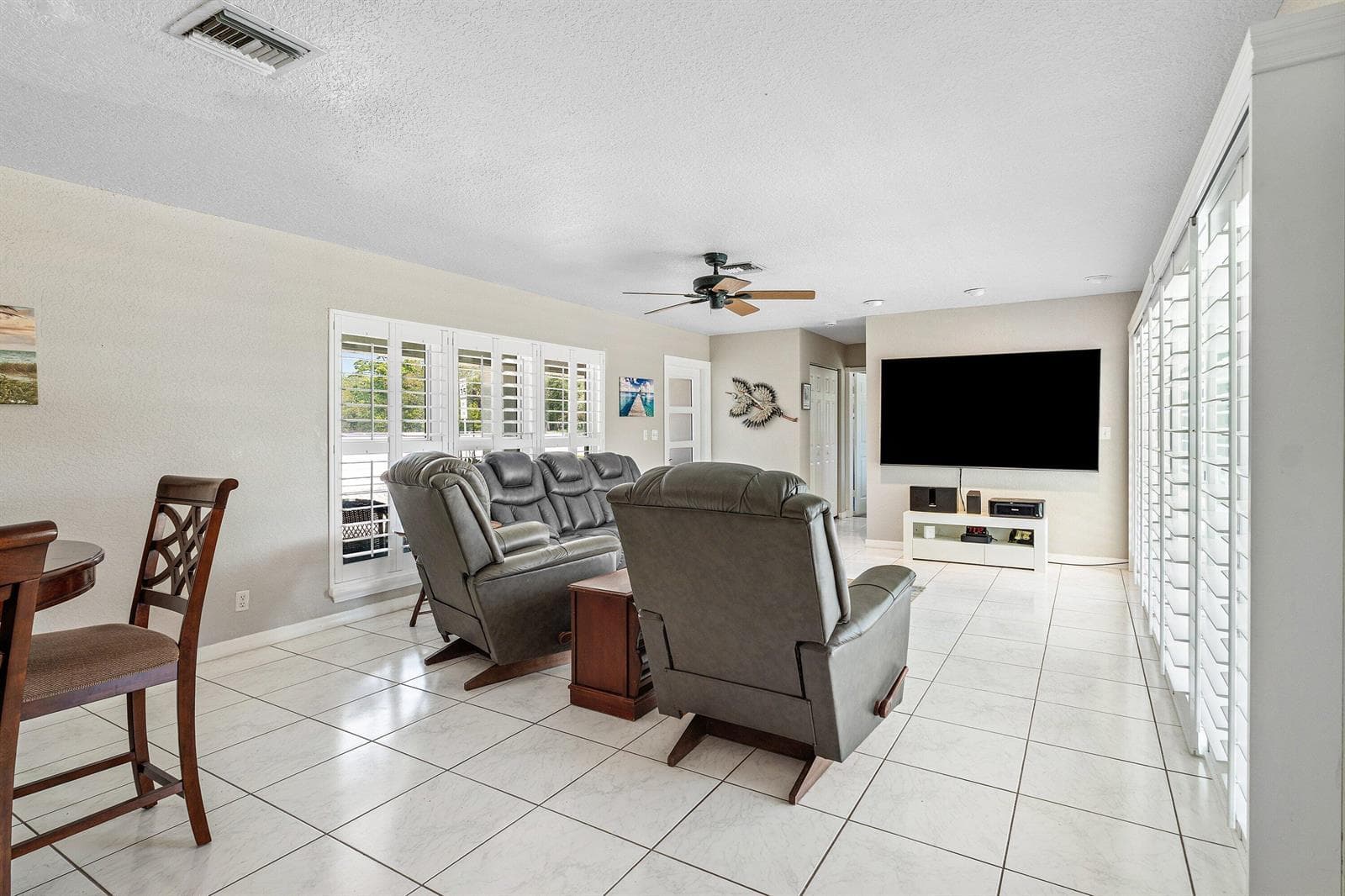 598 W Palmetto Park Road photo 10