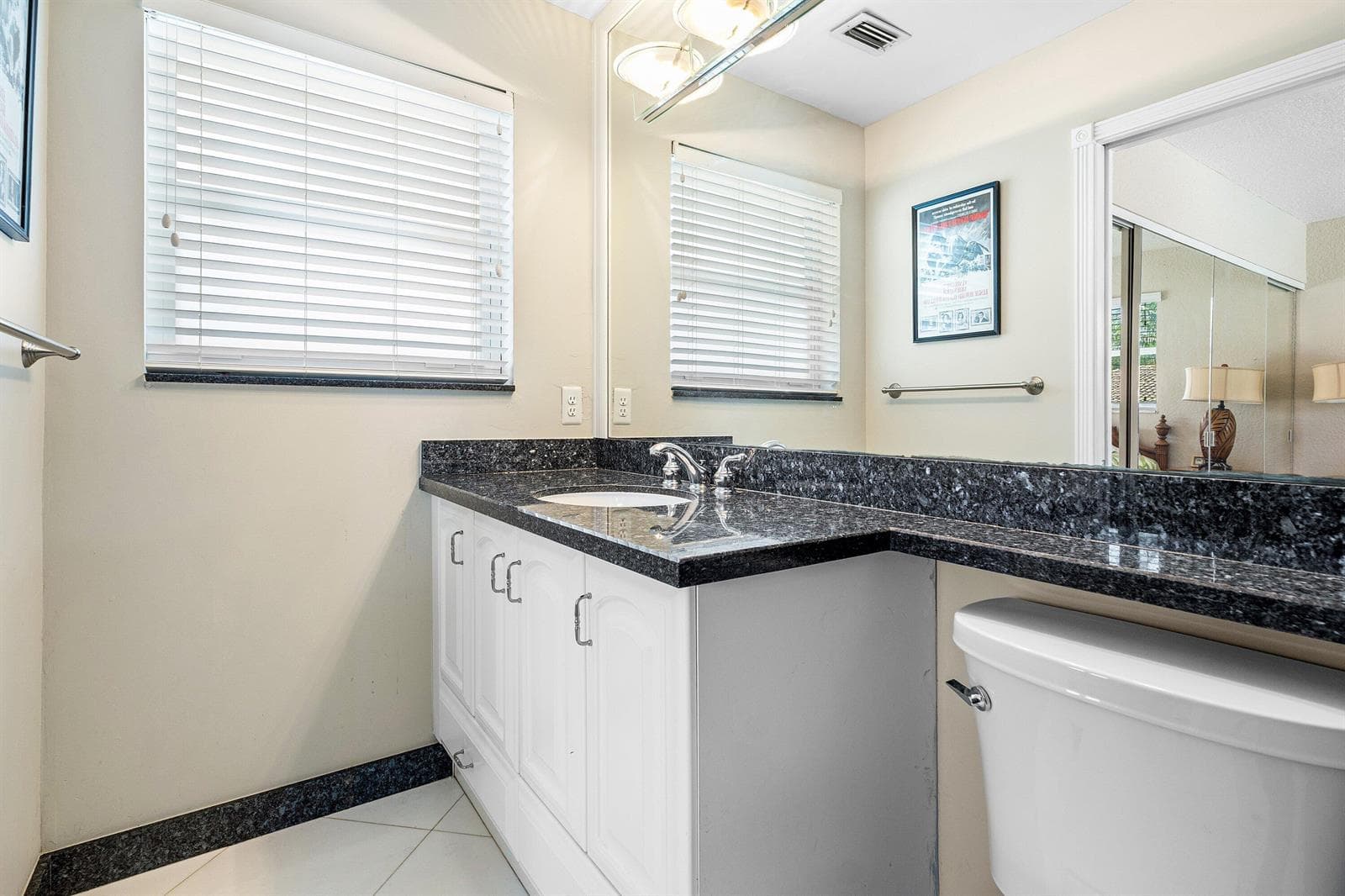 598 W Palmetto Park Road photo 19