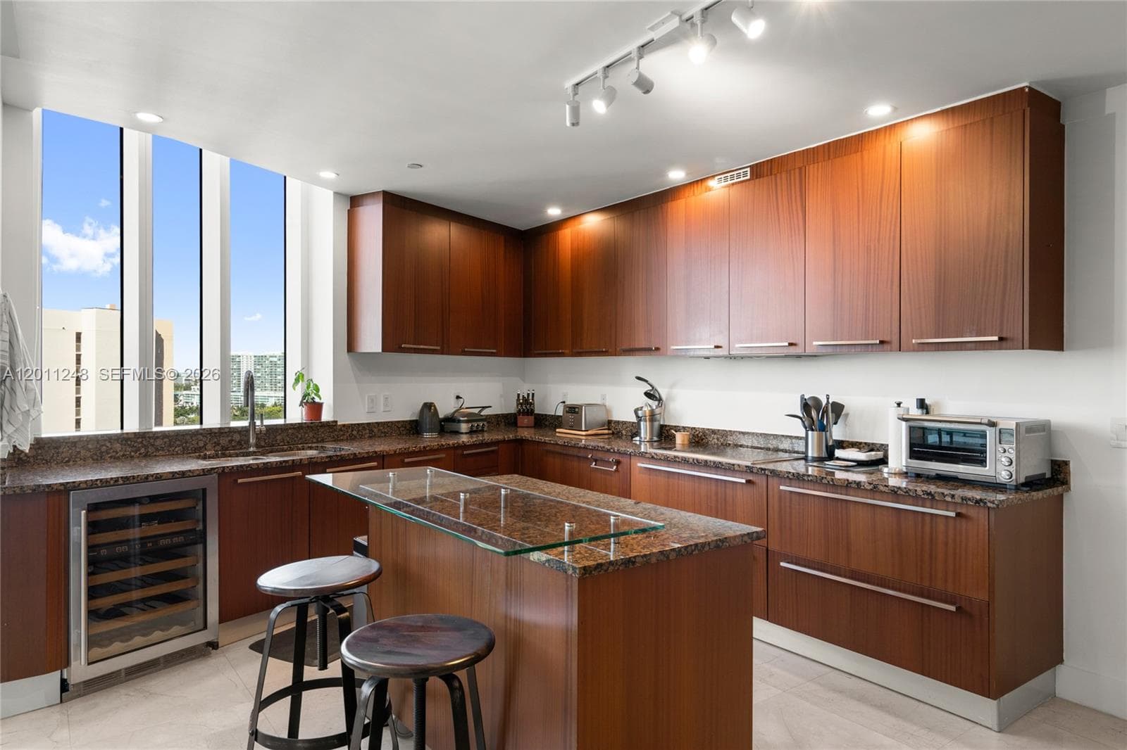 15901 Collins Ave 1206 photo 18