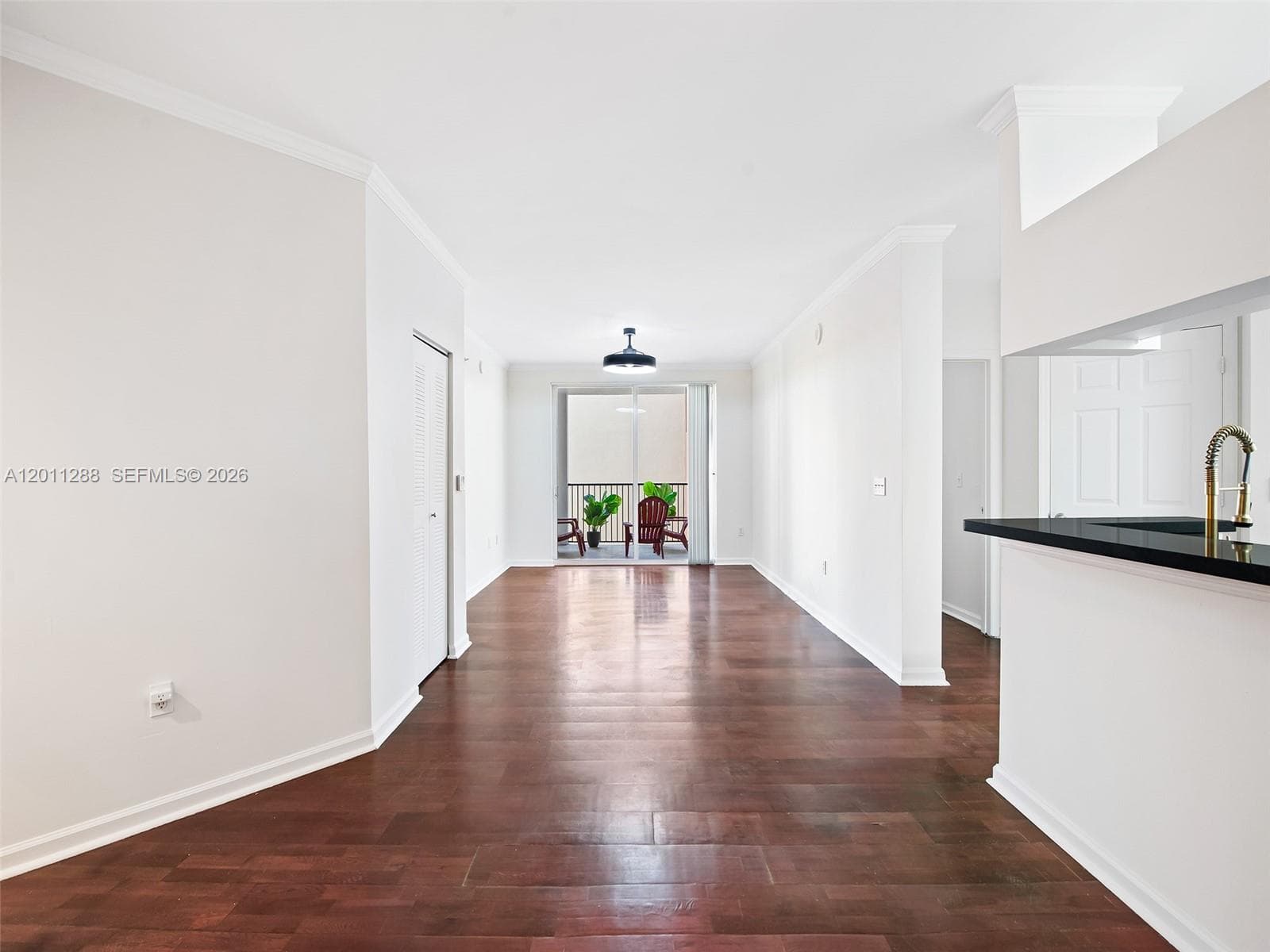 17100 Bay Rd 1614 photo 3