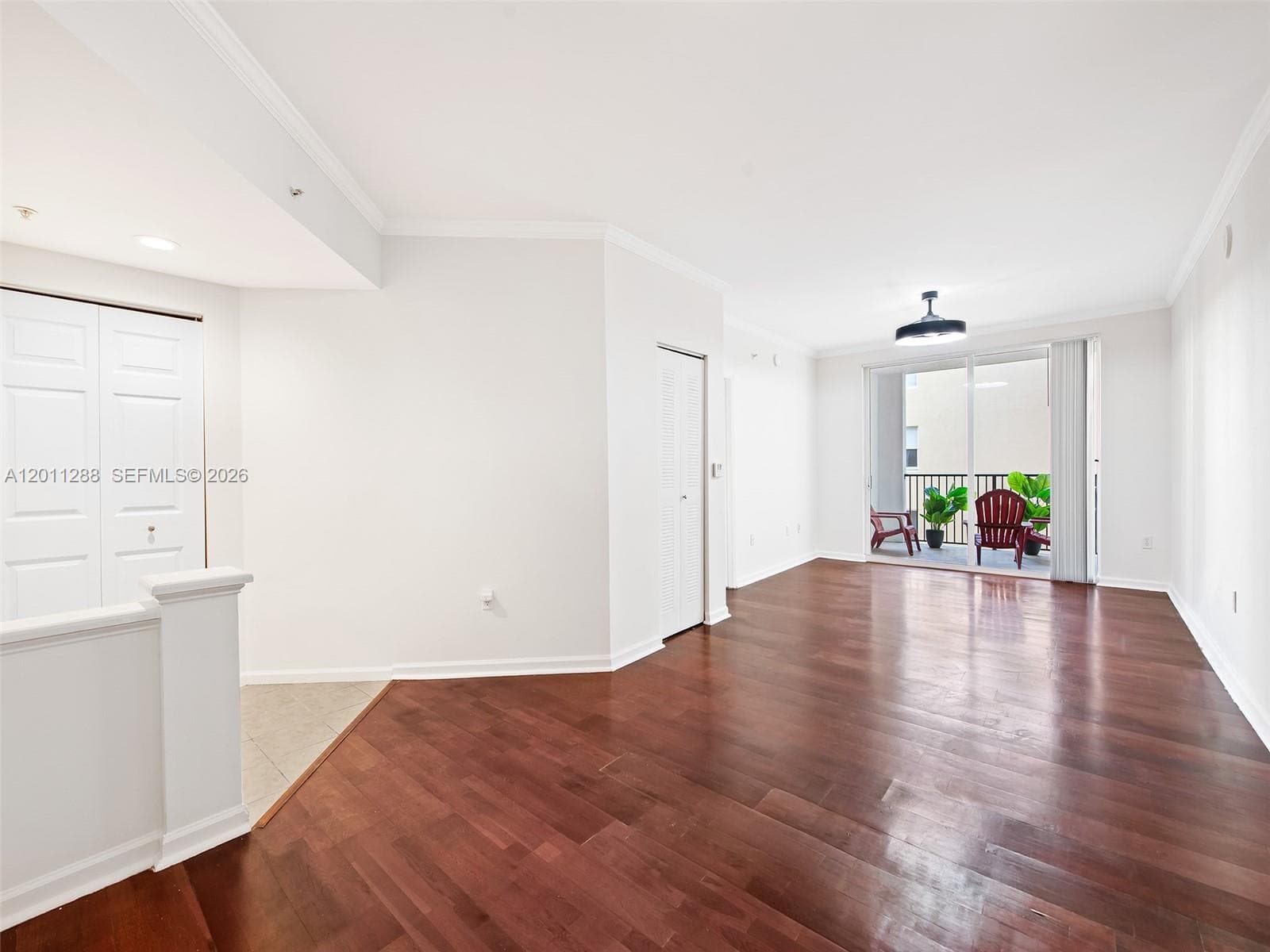 17100 Bay Rd 1614 photo 4