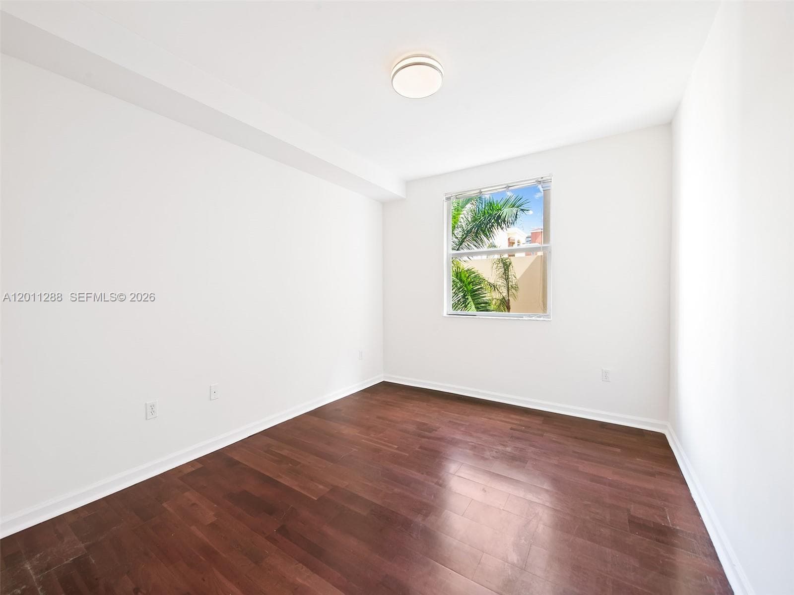 17100 Bay Rd 1614 photo 8