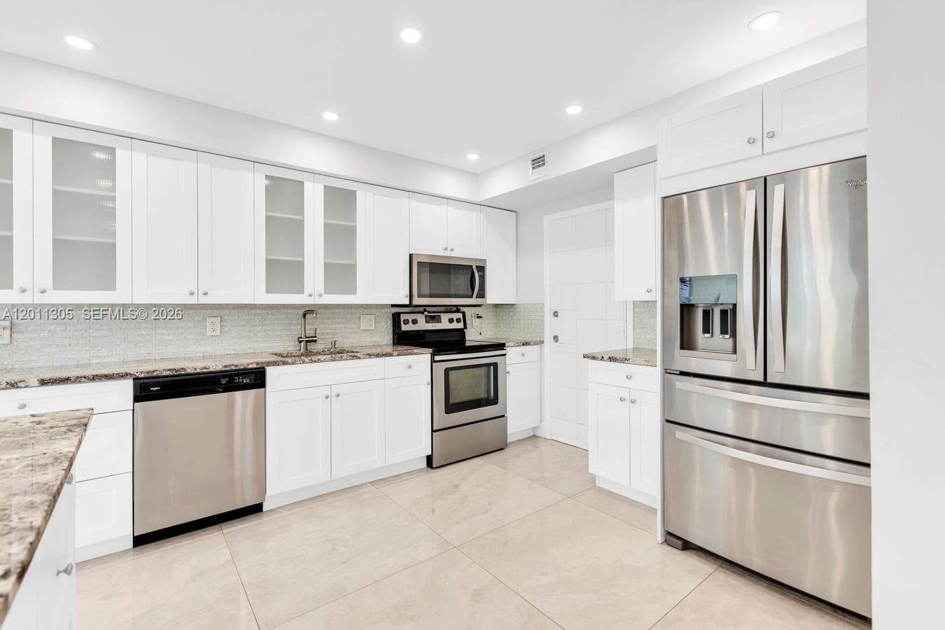 300 Diplomat Pkwy 204 photo 1