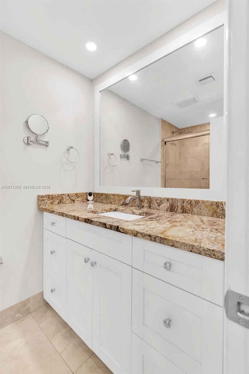 300 Diplomat Pkwy 204 photo 18