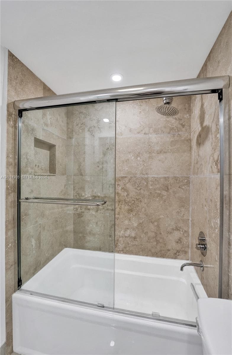 300 Diplomat Pkwy 204 photo 19