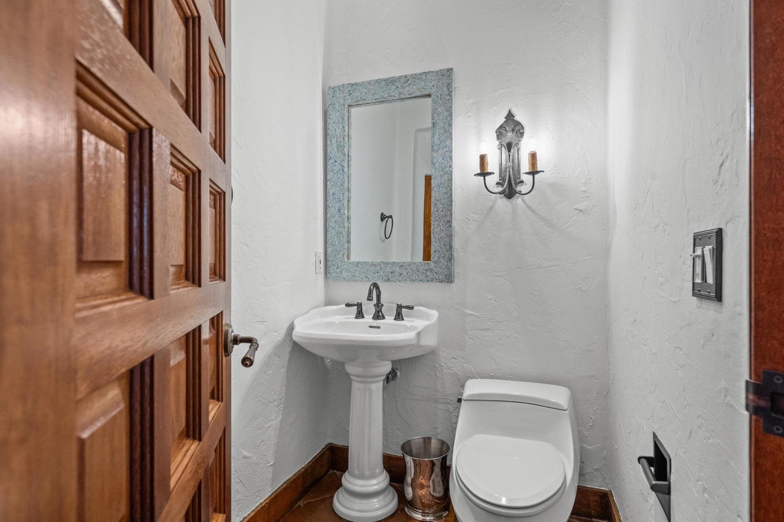 240 N Ocean Boulevard photo 12