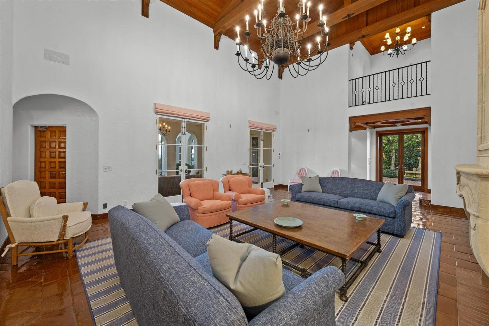 240 N Ocean Boulevard photo 5