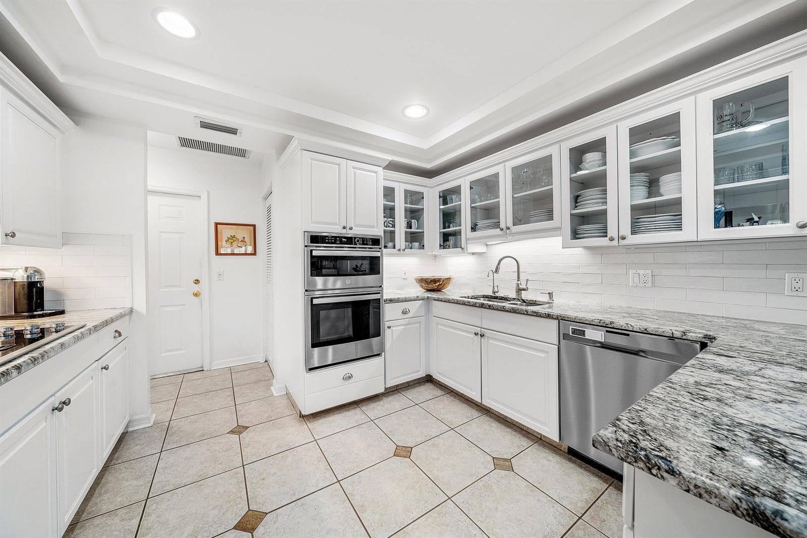 5560 N Ocean Boulevard A photo 17
