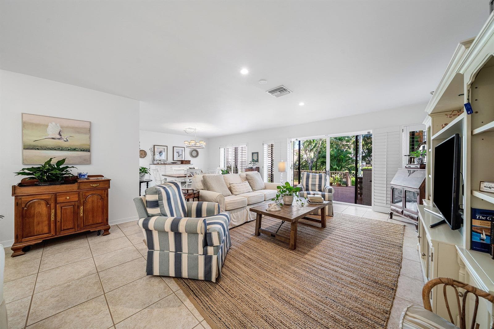 5560 N Ocean Boulevard A photo 9