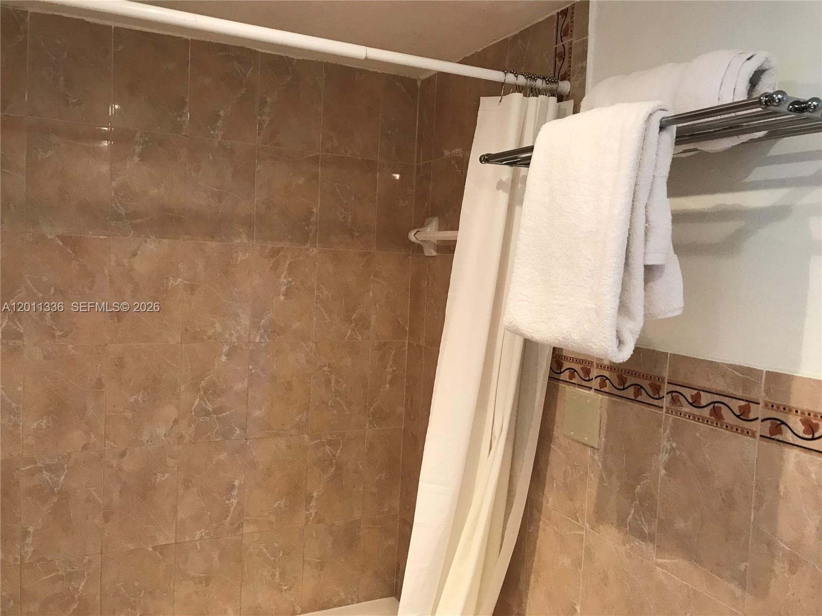 5445 Collins Ave 530 photo 22