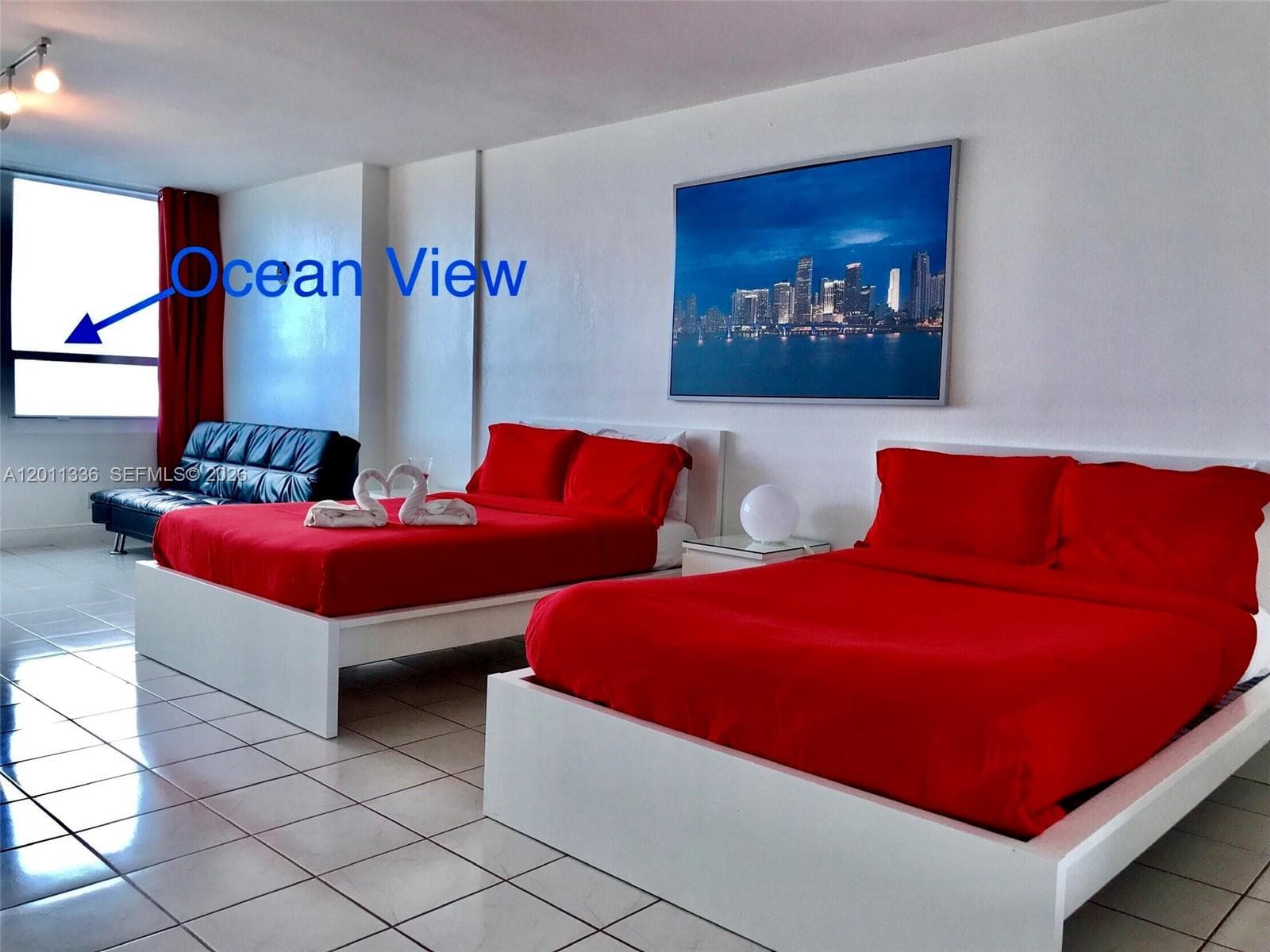5445 Collins Ave 530 photo 1