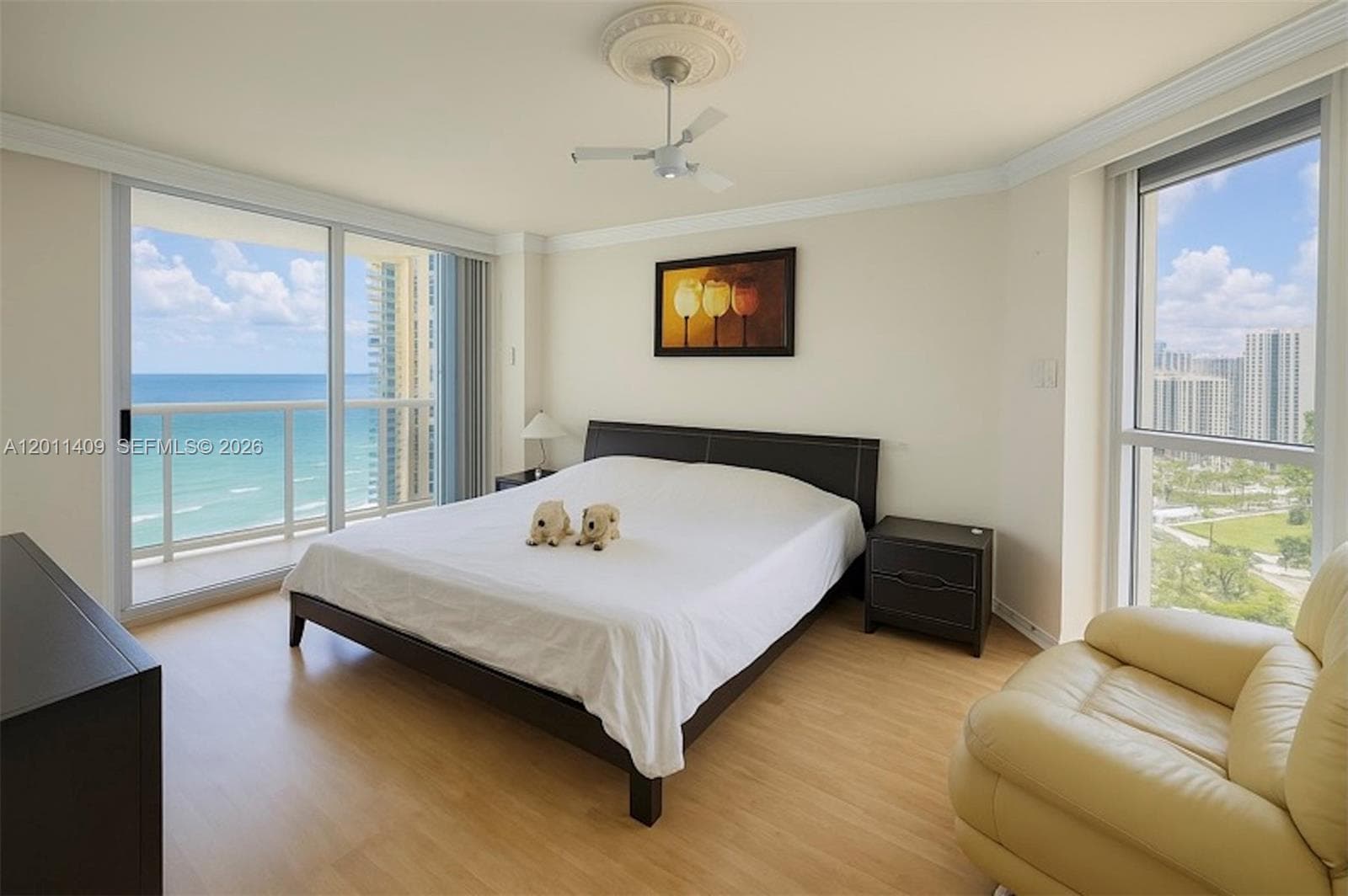 16711 Collins Ave 2301 photo 3