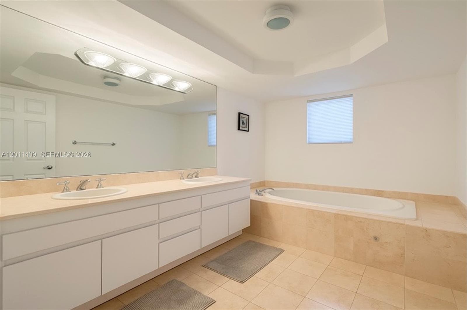 16711 Collins Ave 2301 photo 11