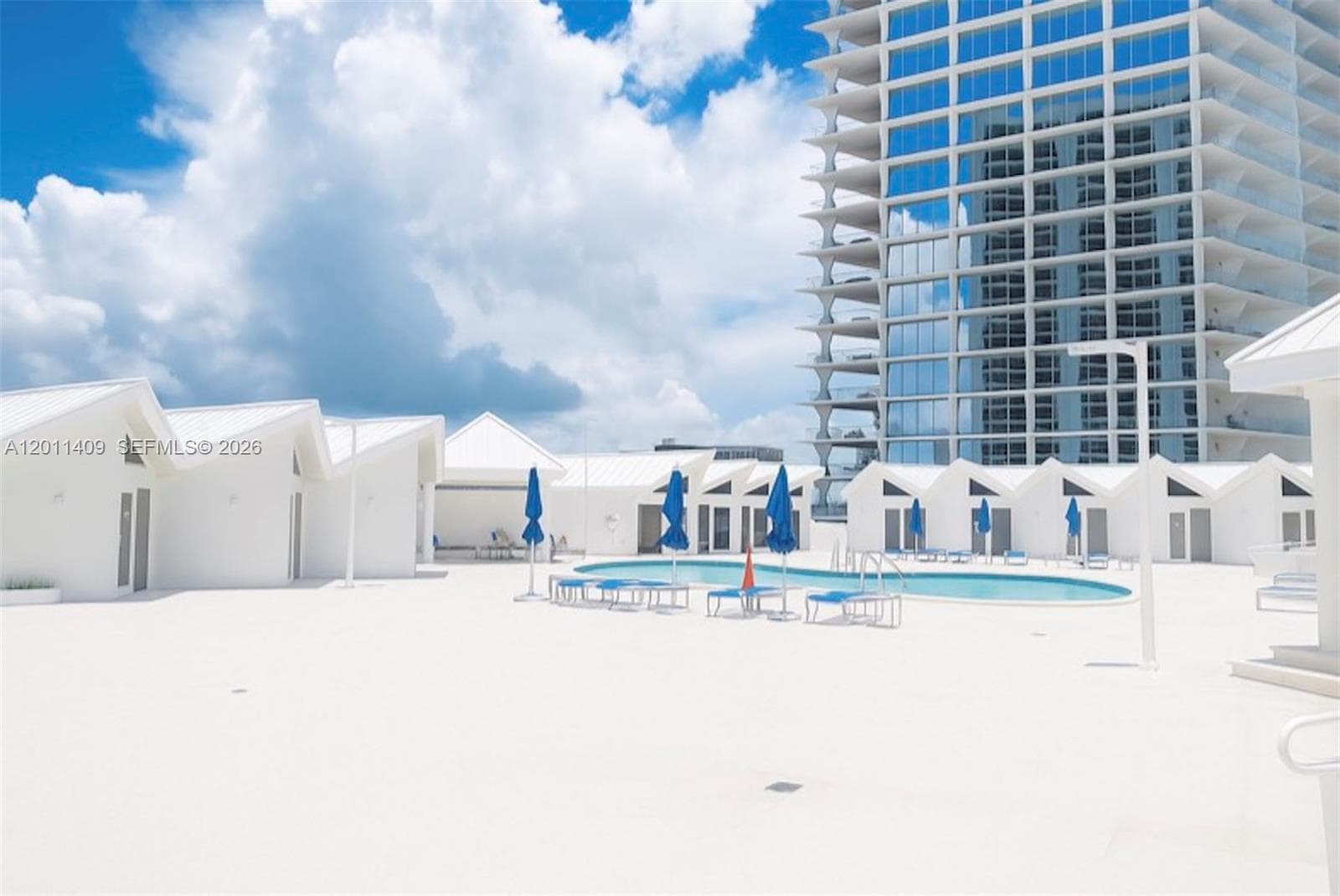 16711 Collins Ave 2301 photo 19