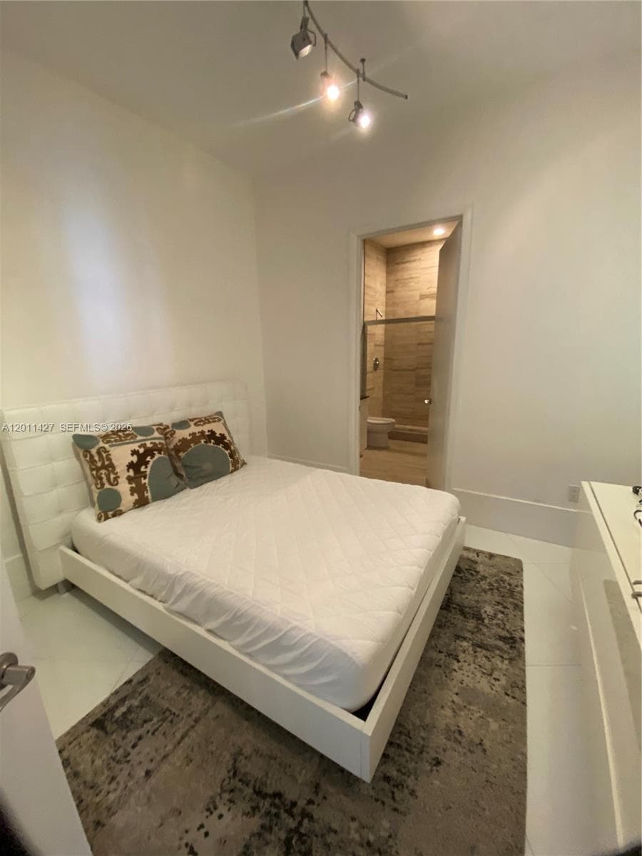15811 Collins Ave 4207 photo 20