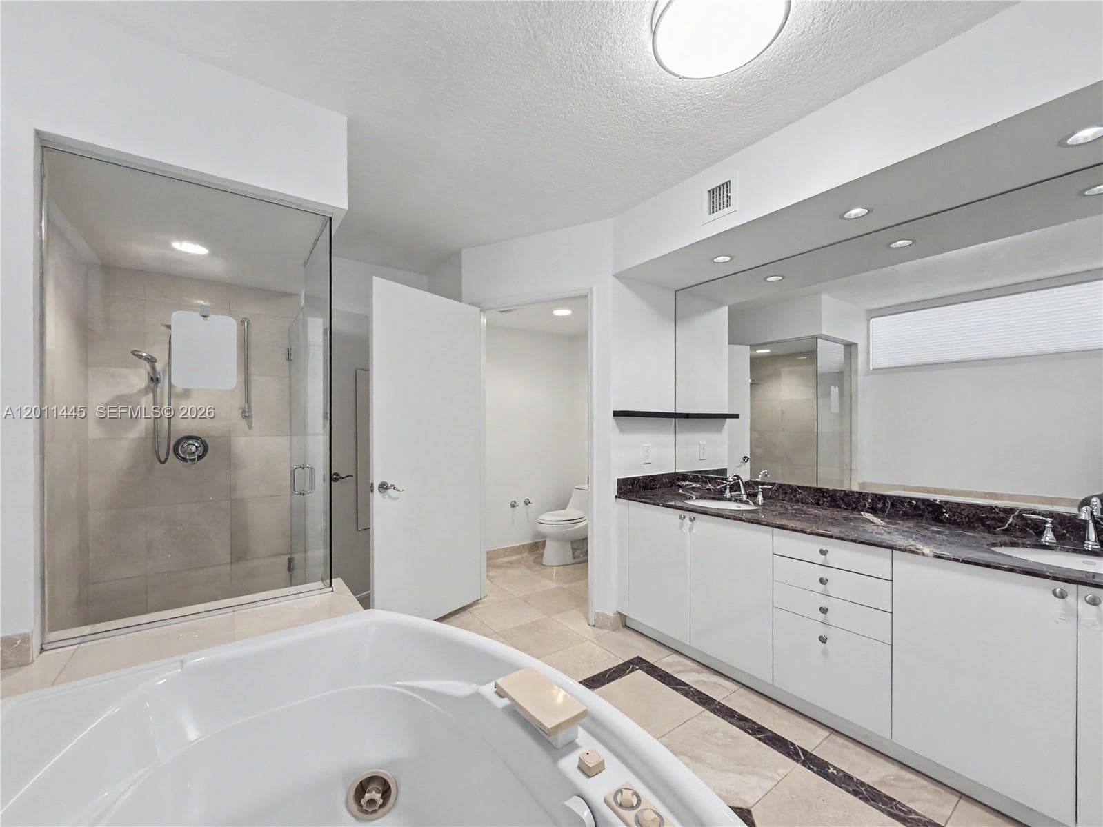 17555 Collins Ave 1502 photo 20